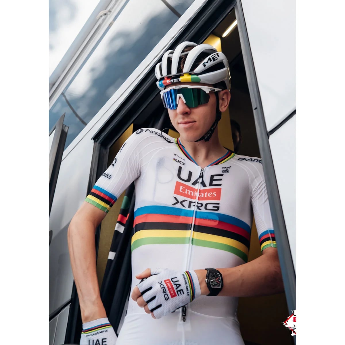 MET čelada TRENTA 3K Carbon MipS, UCI Pogačar