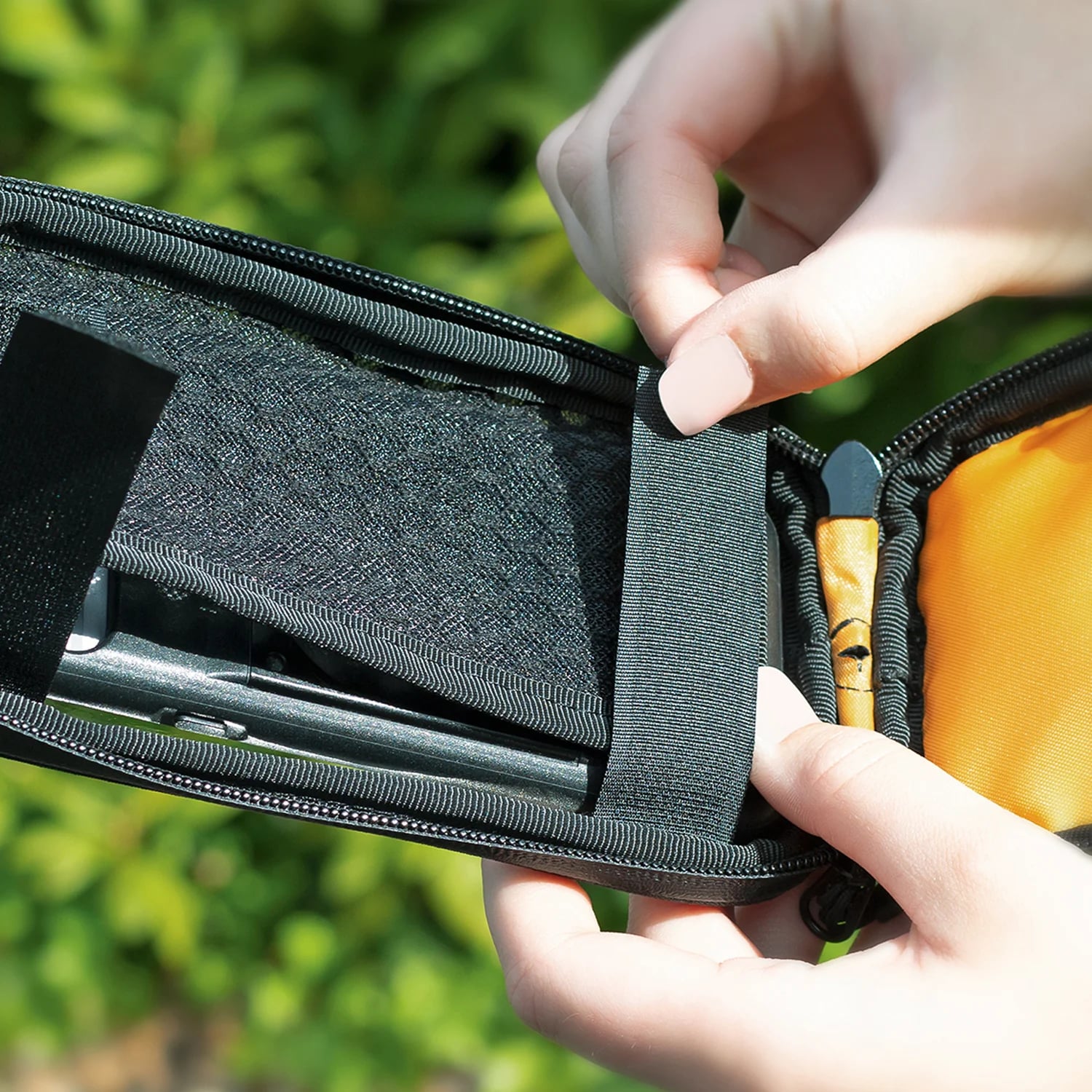 SKS torbica za telefon COMPIT Smartbag